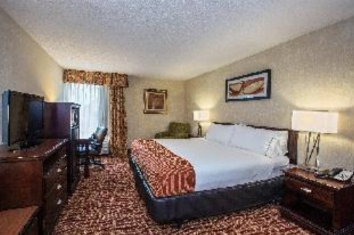 Holiday Inn Express Hotel And Suites Corinth image 2