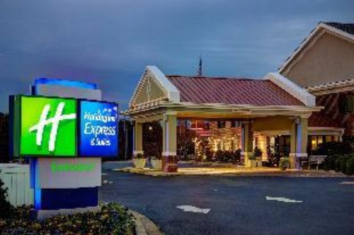 Holiday Inn Express Hotel And Suites Corinth image 4